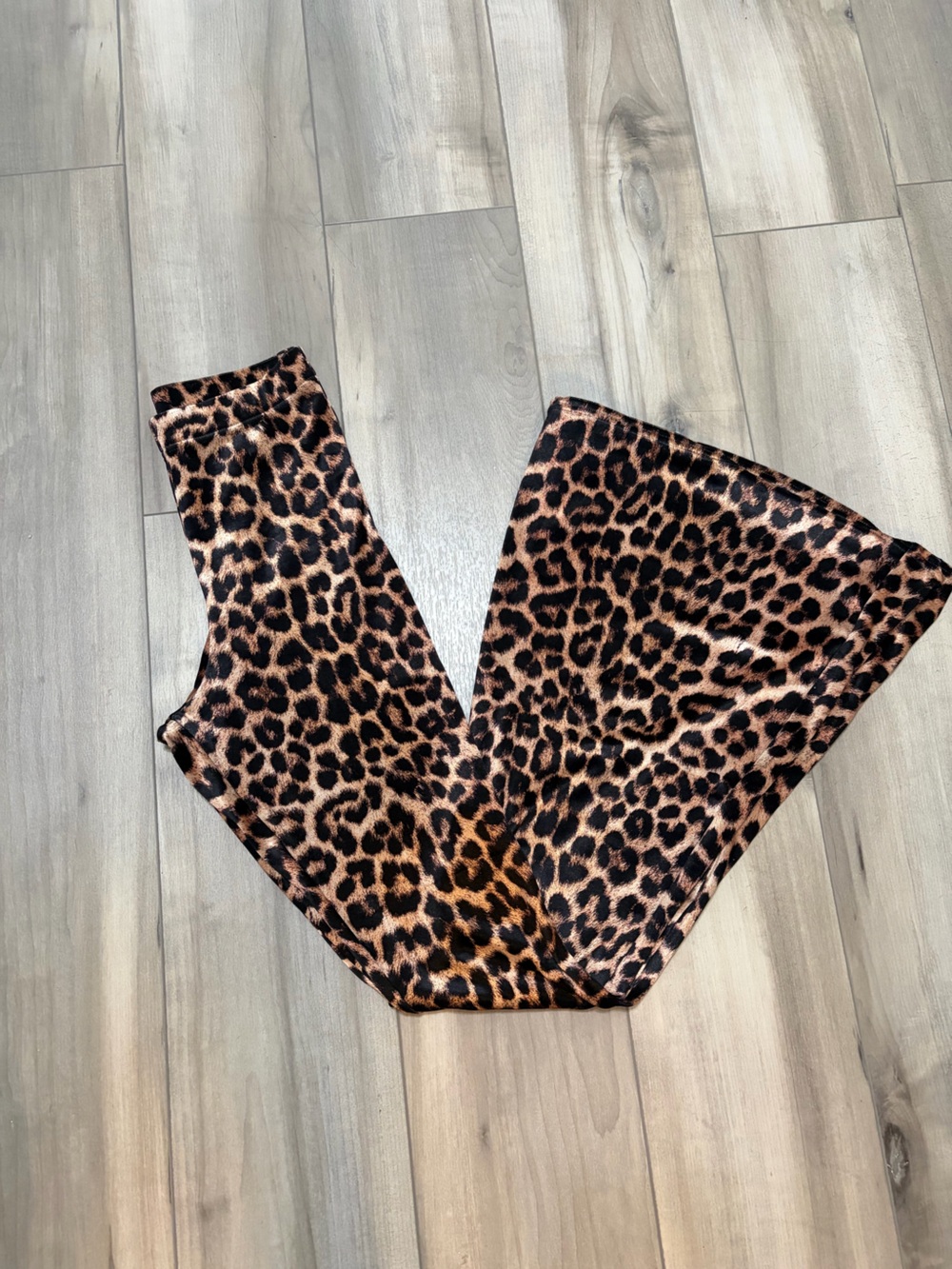 BlackMilk Claws Out Velvet High Waisted Flare Pants - Picture 3 of 6